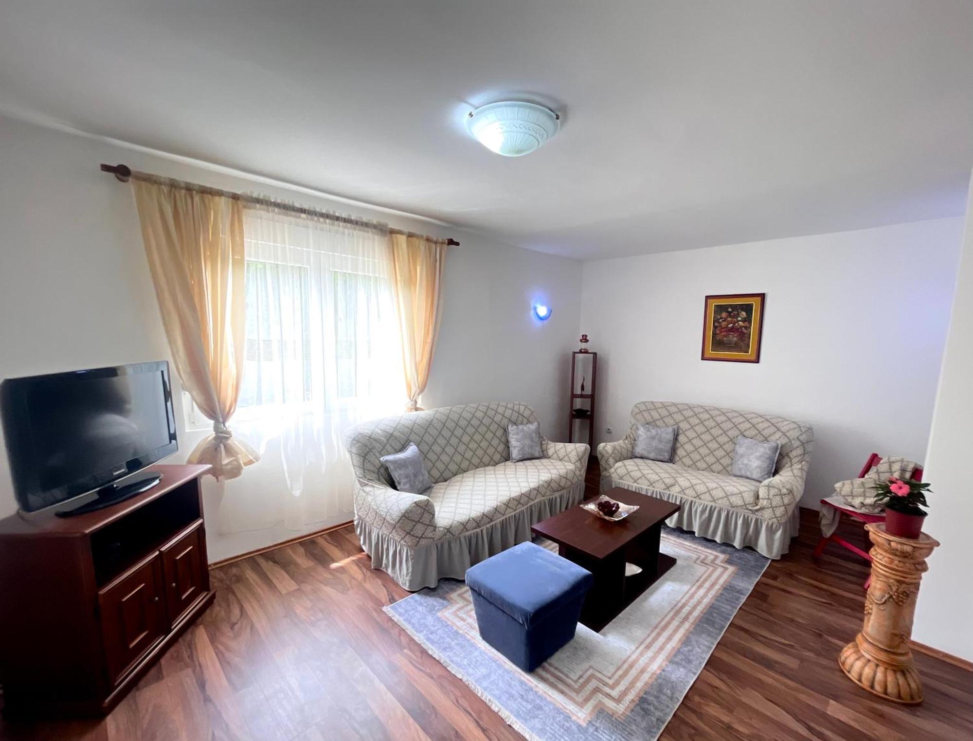 As Apartment House Nikšić 外观 照片
